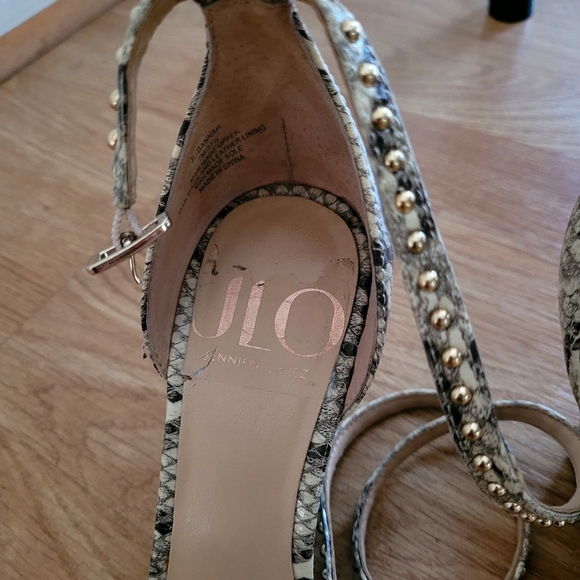 JLO Bannah Snakeskin wedge sandals - Picture 11 of 16